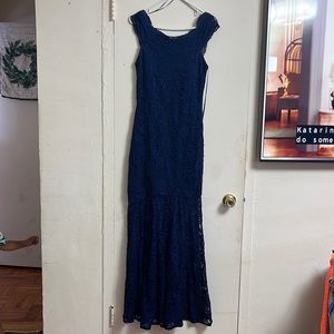 Nightway Navy Blue Formal Lace Dress size 6